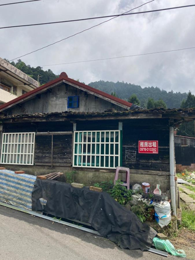 老老街 誠君民宿 Fenchihu Buitenkant foto