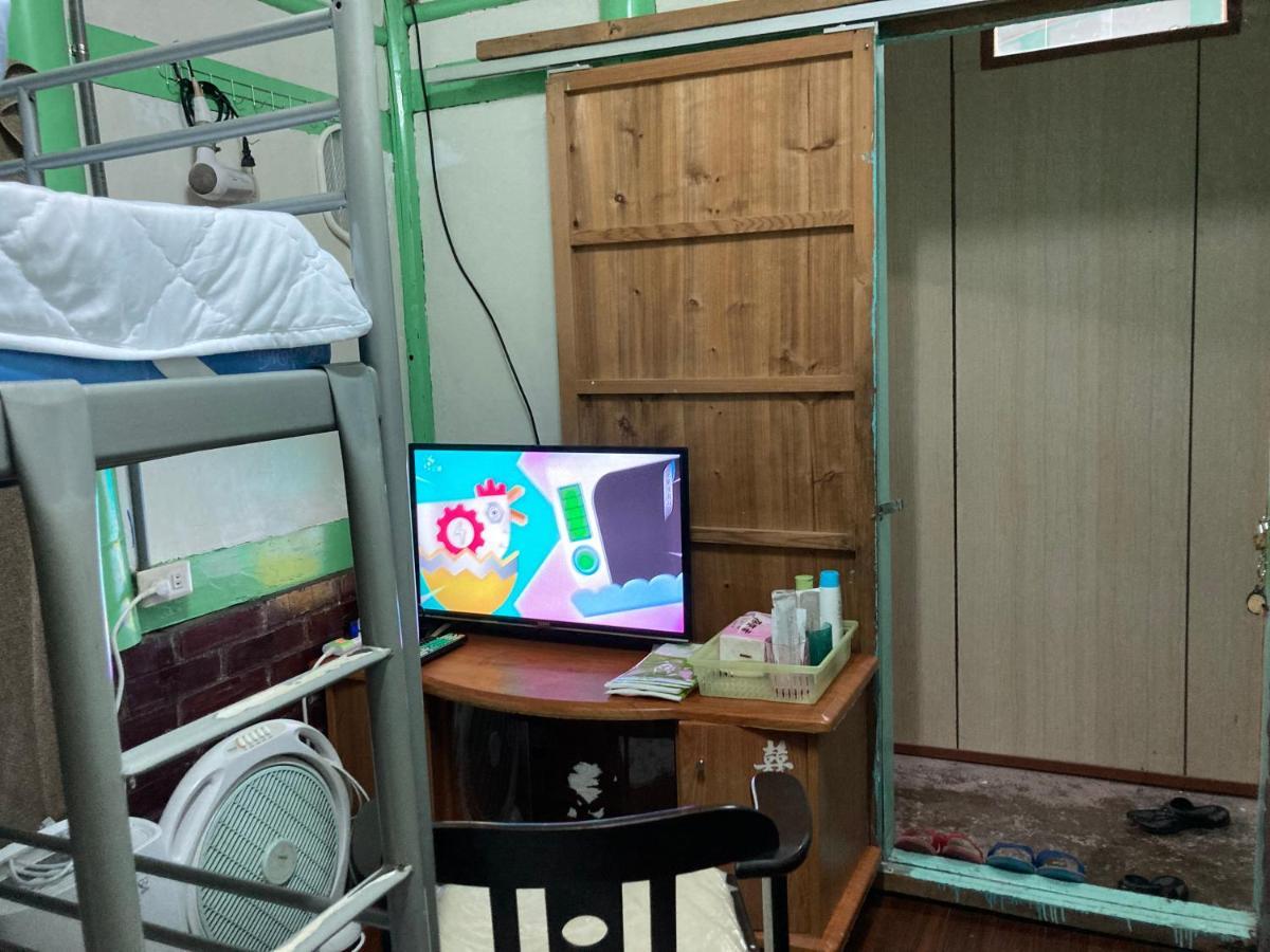 老老街 誠君民宿 Fenchihu Buitenkant foto